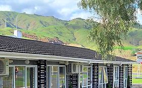 Racecourse Motel